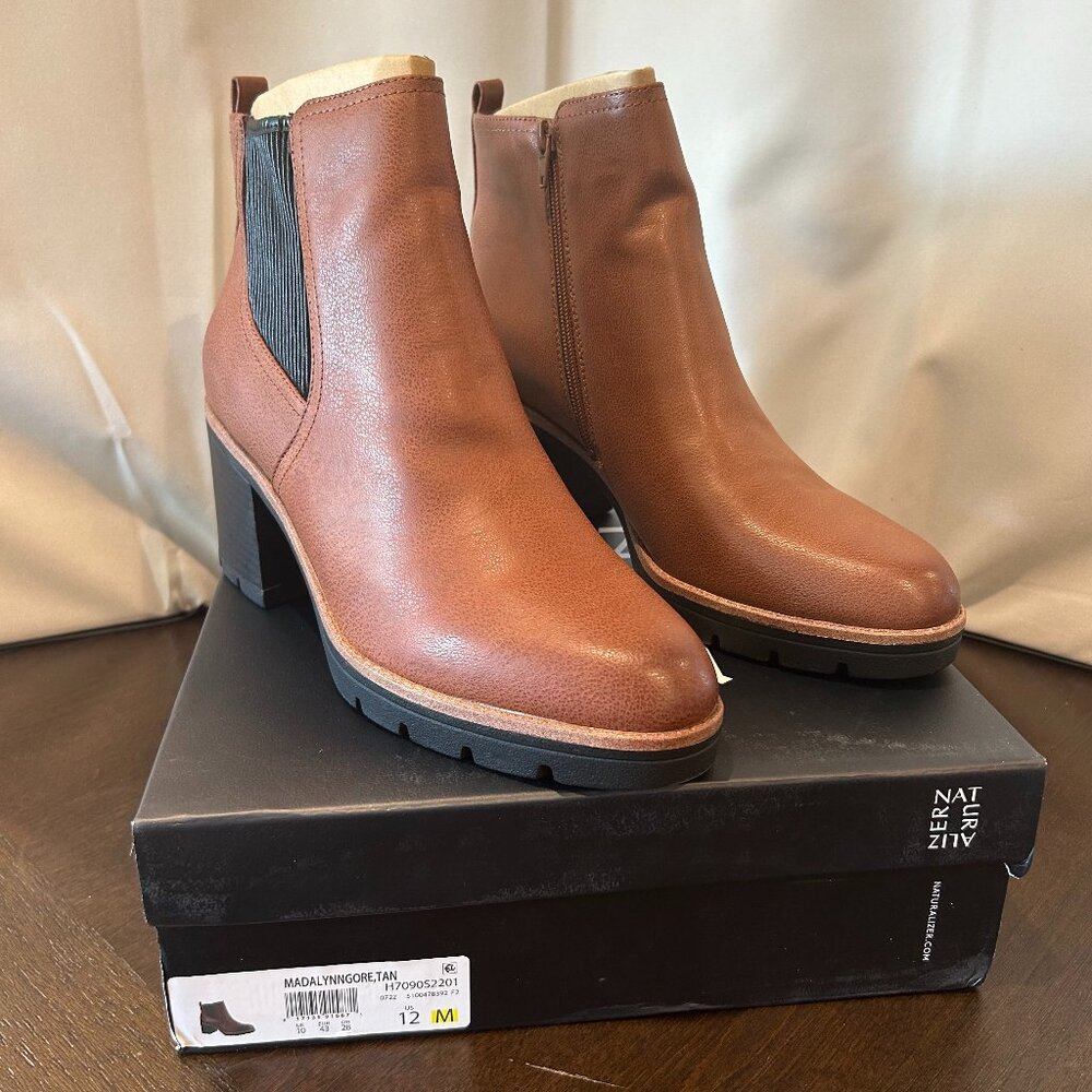 Naturalizer NWB Madalynn Gore Water Repellent Bootie, Brown 12‎